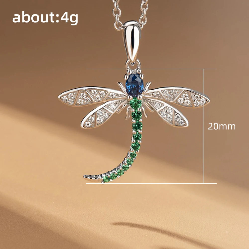 Collier Pendentif Libellule Élégant - Zircons Colorés